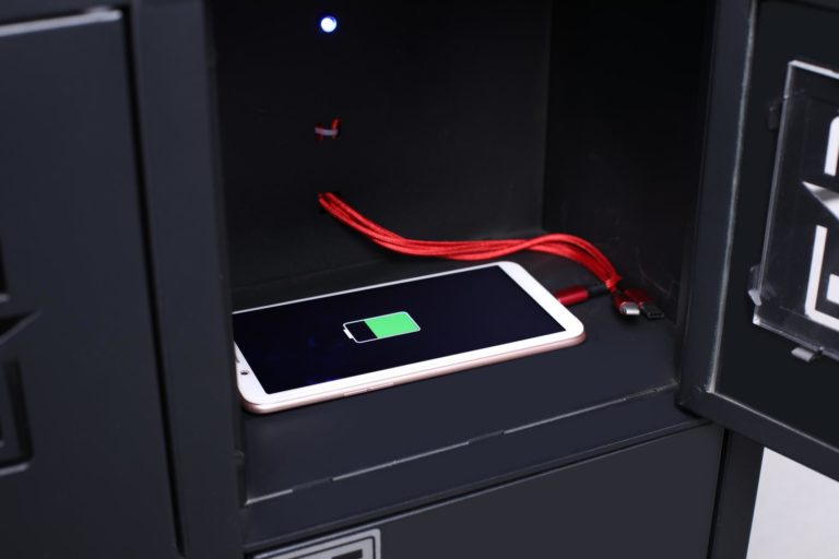 Colonnine per ricarica telefono